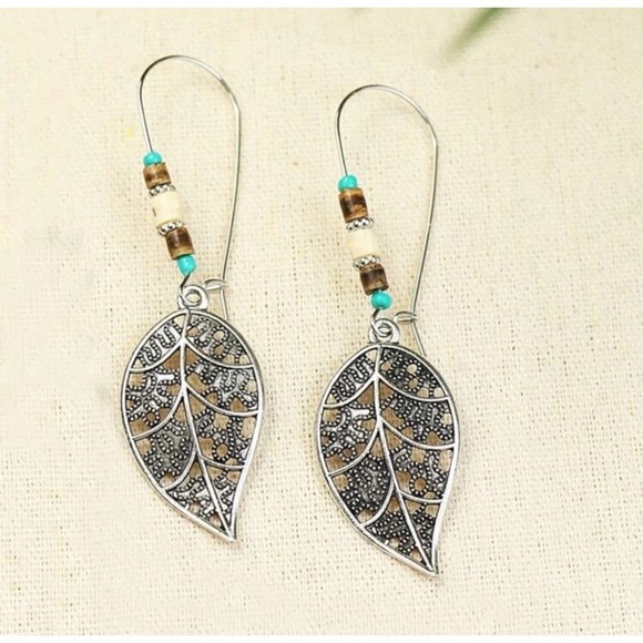 1 LEFT! Silver Beaded Boho Leaf Women’s Earrings - Picture 2 of 3